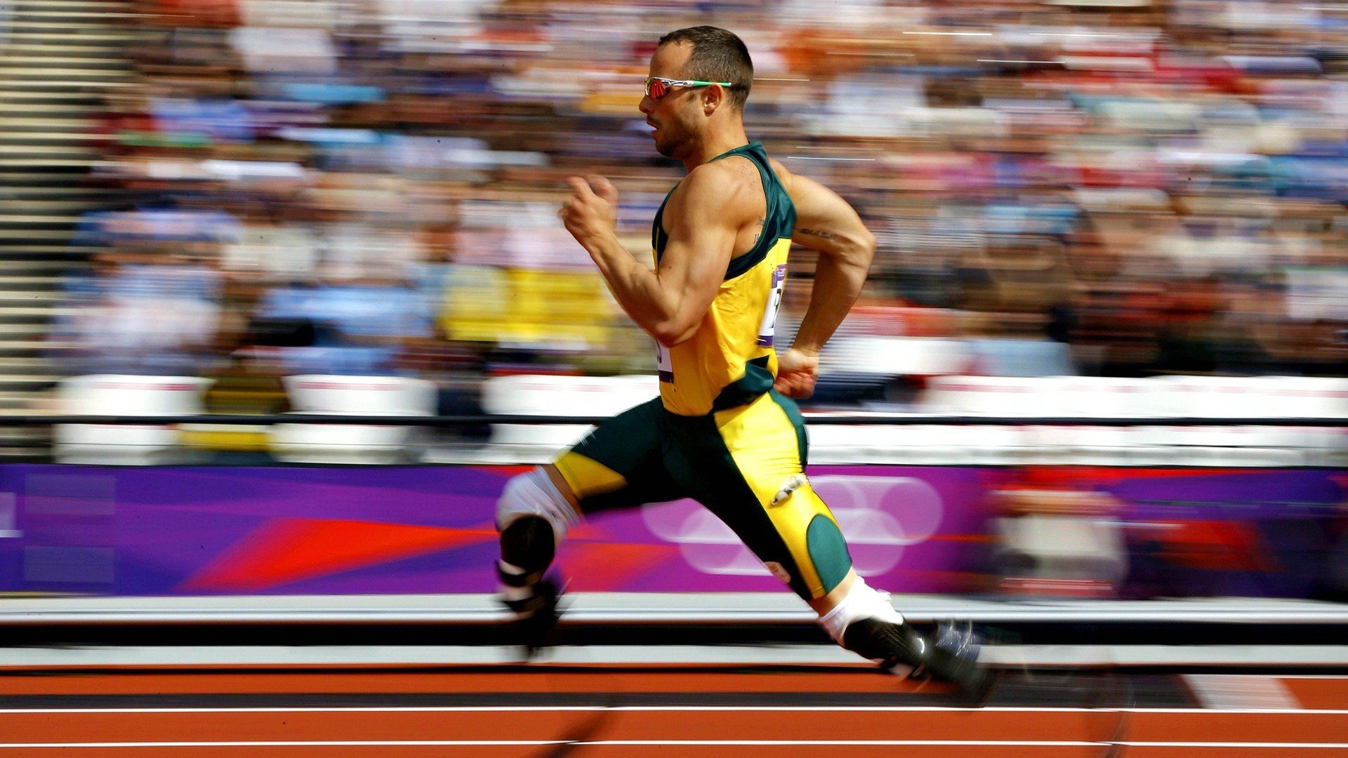 世界杯场场爆炸：明星球员震撼全场的瞬间，世界杯突发