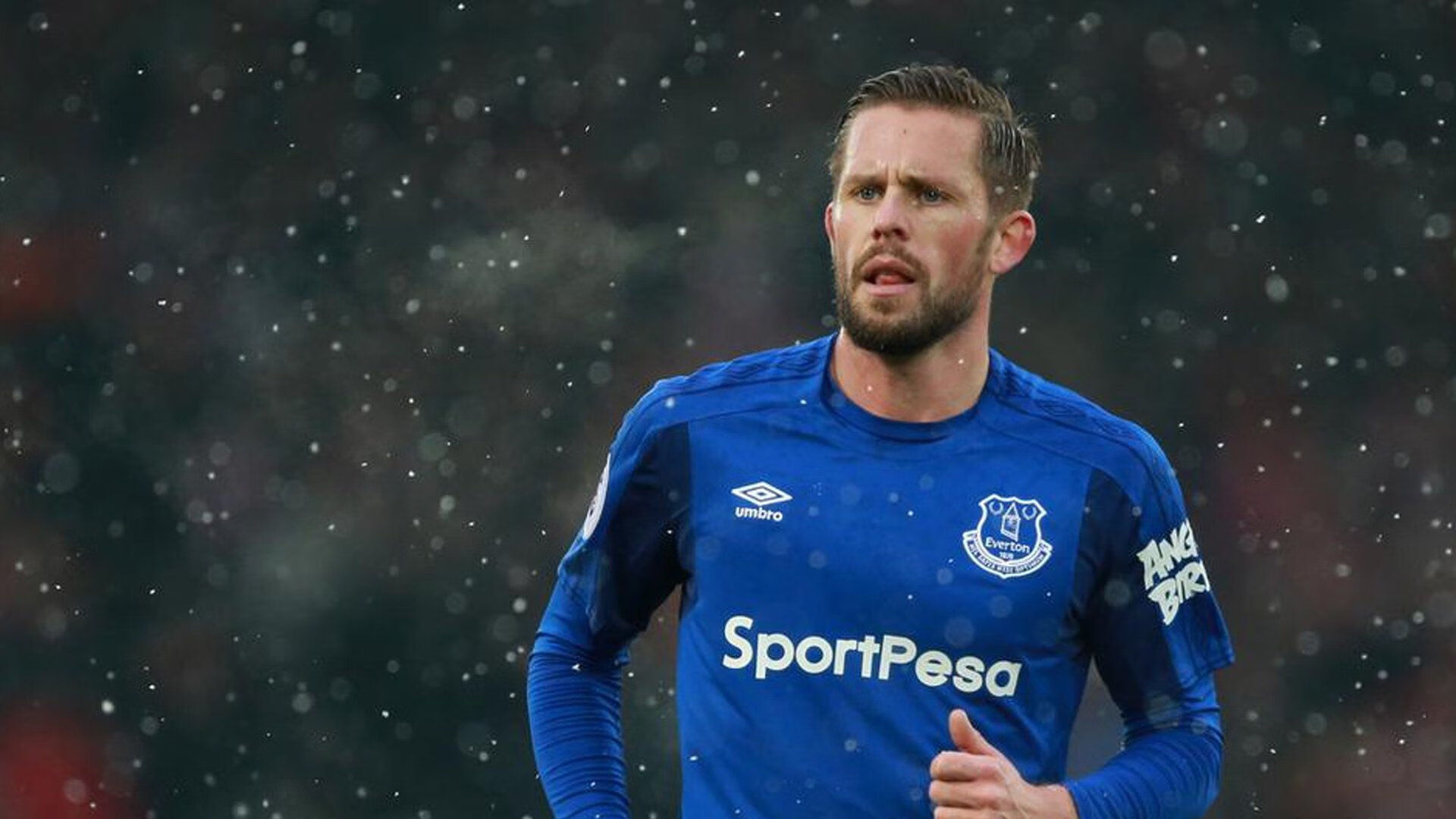 教练强调全队要有危机意识保持警觉应对任何场上突发变化